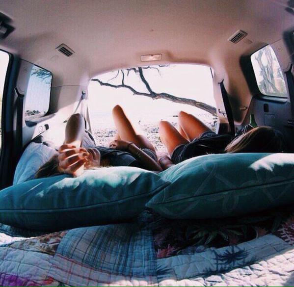 MejoresTwits's tweet photo. Uno de mis sueños en la vida es coger una furgoneta e irme de viaje. http://t.co/Qp0SrwLZls