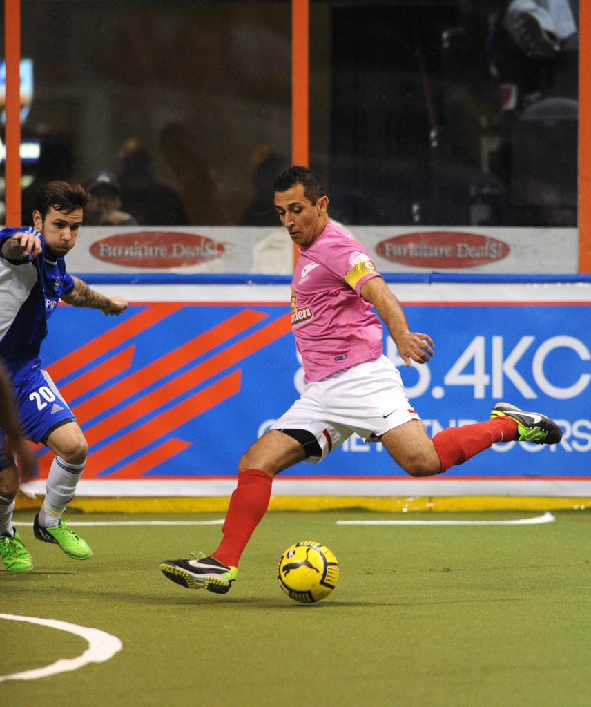 LosComets's tweet photo. Los Comets aplastaron a @TulsaProSoccer 21-4 en el @IndEventsCtr anoche con un juego restante previo a los playoffs. http://t.co/usut0iMv93