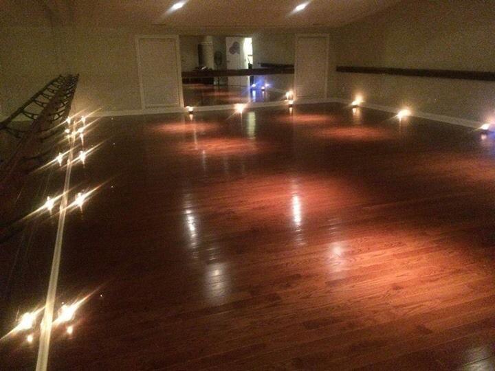 nolimitslex's tweet photo. Presence Yoga tonight at 7p - great start to week, calm environment, candlelit room. #nolimitslex http://t.co/dhVPybk0sC