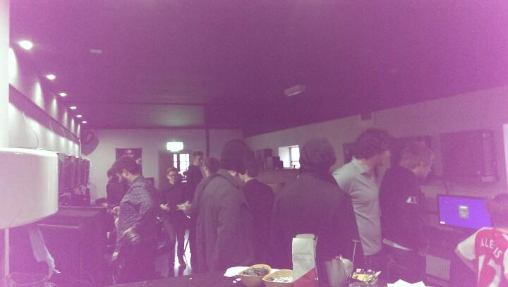 FraggersCafe's tweet image. The room starts to feel so tense when the @ManceSports guys are in for @playhearthstone!