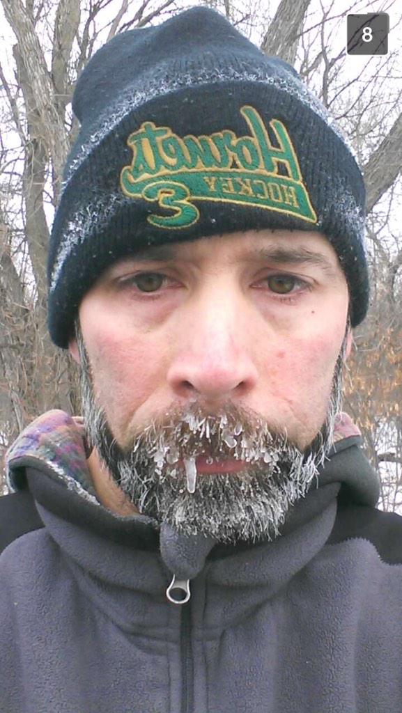 #MinnesotansBeLike going for a morning run! <a href="/CommonMinnesota/">Common Minnesotan</a>