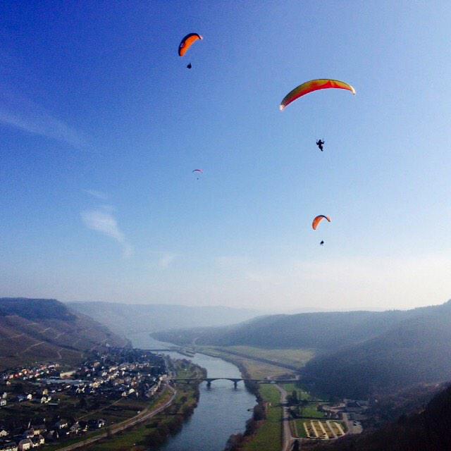 ChiliConCharme's tweet image. Endlich mal wieder geflogen! YEAH! :D #gleitschirm #paragliding