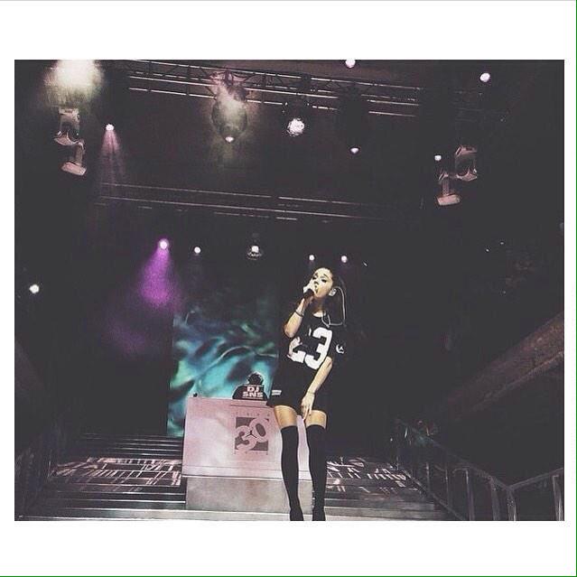 shad0wbangtan's tweet image. #OneLastTimeTonight