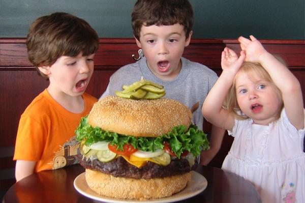 Most Expensive Burger in World - The Absolutely Ridiculous Burger Price: $1,999