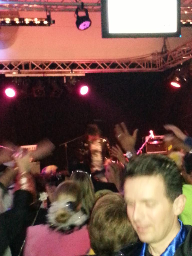 gertjanfcdb's tweet photo. @HenkBernard   weer top optreden http://t.co/sLrM1FS1b4