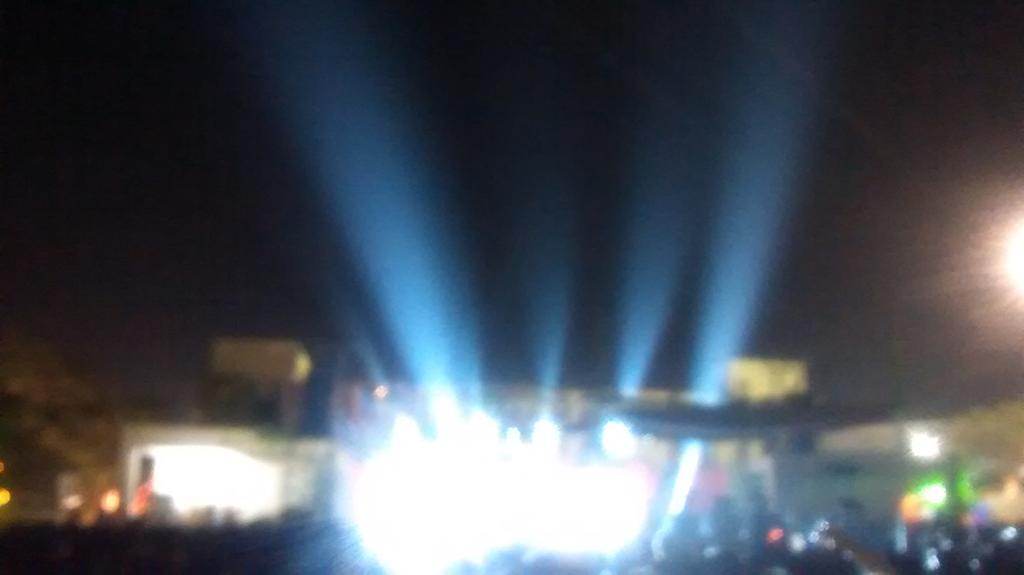 trishnaaa_'s tweet photo. Had a fantastic night!!!!!All thanks to @NUCLEYA @KIITFest πππ
#MadCrowd #DancingOurButtsOff http://t.co/MhdWcdQrE5