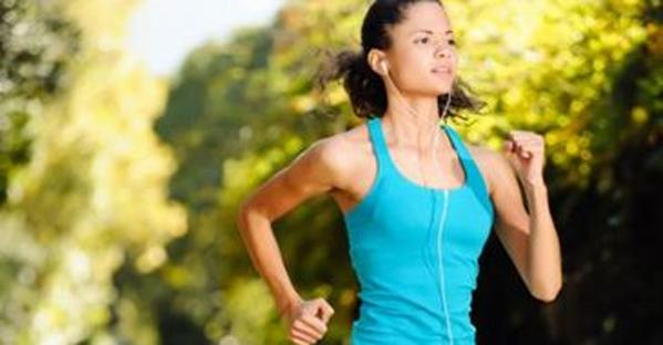 cuatro's tweet image. Las mujeres deportistas reducen el riesgo de sufrir cáncer de mama &amp;gt; mdia.st/1BfLlWm