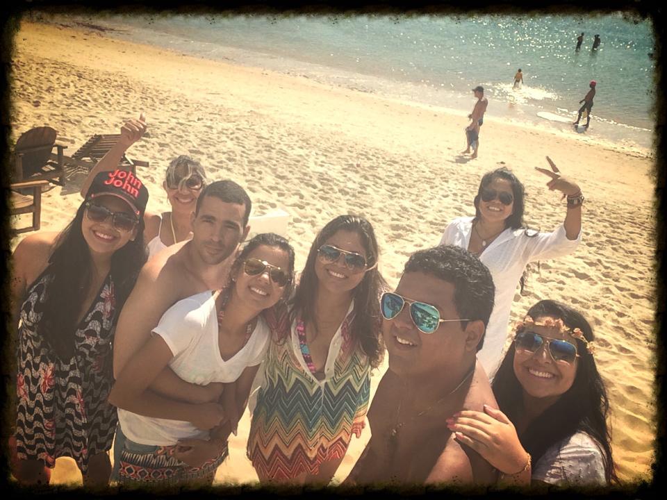 vaniavitoria1's tweet image. @TatianaKuva @miyabi65638032 @LadyBJKD to know my nephew, Bruno and girlfriend Ayra...the couple embraced..#lovsomuch