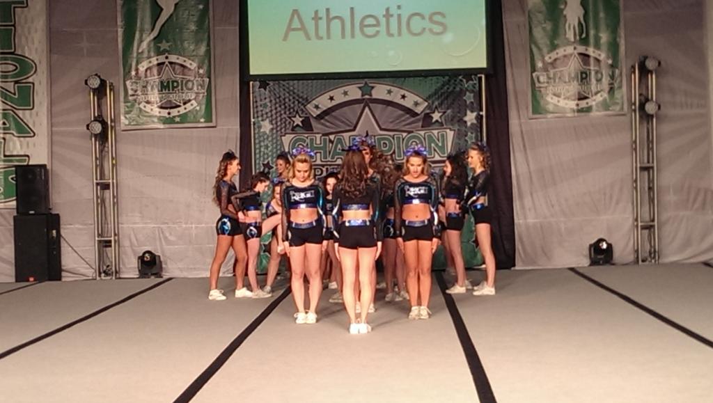 ReignOvrEvrythg's tweet photo. S2 Kryptonite just burned down the house! #CSGdells #letthereigncontinue #leaveitonthefloor http://t.co/7dzUi5uJMO