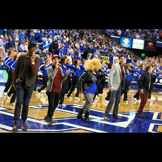 One year ago today we were singing during the halftime show at the UK game with the <a href="/ukdan/">daniel nortman</a>… ift.tt/1FeHx9a