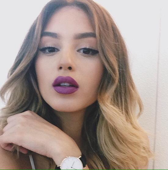 Someone should DM me 😌💕