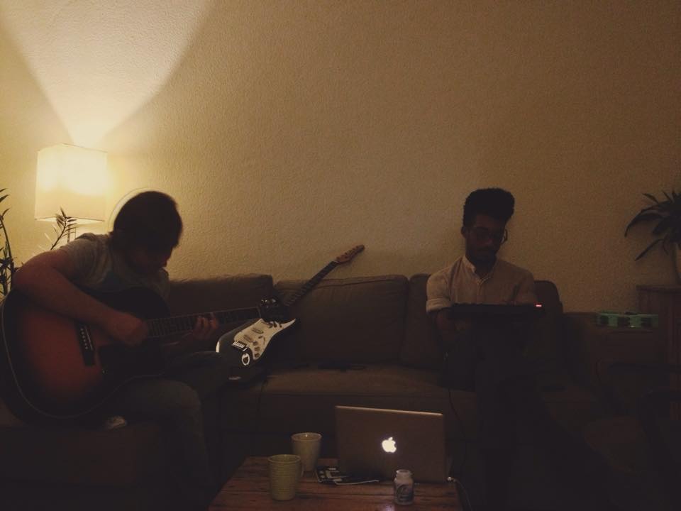 TheNewBeans's tweet photo. "Maybe we can get lots of followers"
P.S. New songs on the way http://t.co/I9ToXbfnrx