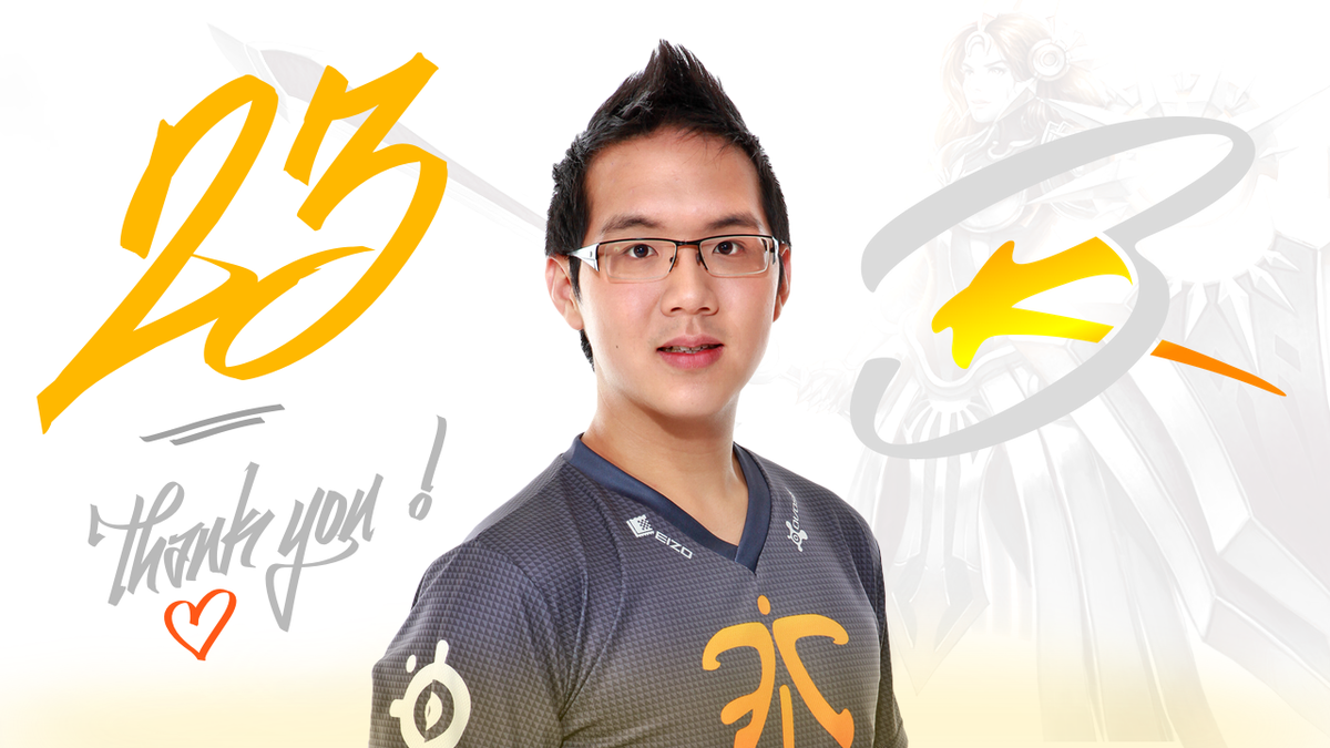 BangBangMgmt's tweet photo. To close this great day for @BangBangMgmt, happy birthday to one of our greatest player, Monsieur @FnaticYellOwStR ! http://t.co/4rBjG2f8DD