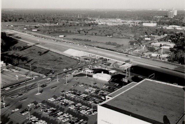 KJRealtyHouston's tweet photo. #Houston #RealEstate.  1970s pic taken at Galleria @GiraffeRE @GiraffeRealty  #Growth #BestCityinUS http://t.co/fma0niM3mF