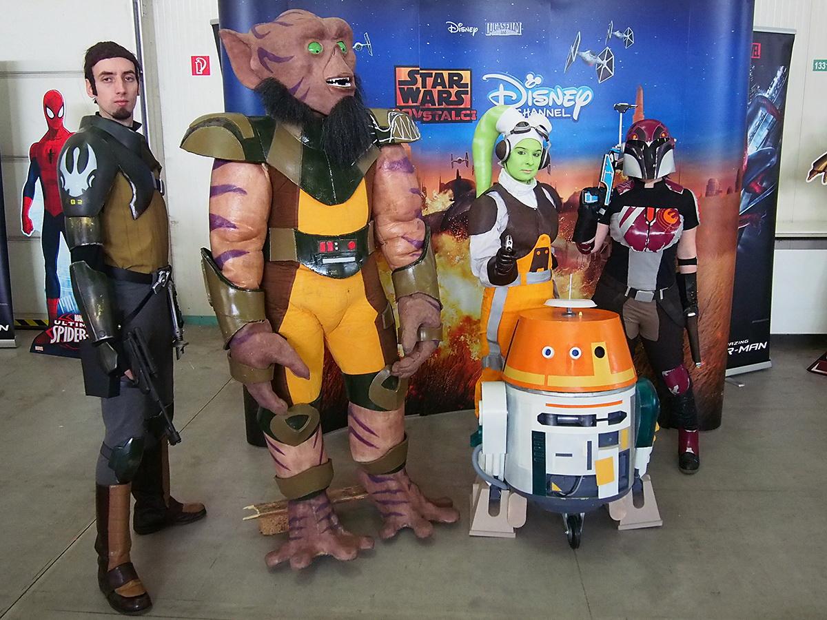 saint_san's tweet photo. "Family"-Kanan,Zeb,Hera,Sabine and Chopper,yesterday in Bratislava,Slovakia. #RebelSpotted #StarWarsRebels #StarWars http://t.co/ktjaKwbwDV