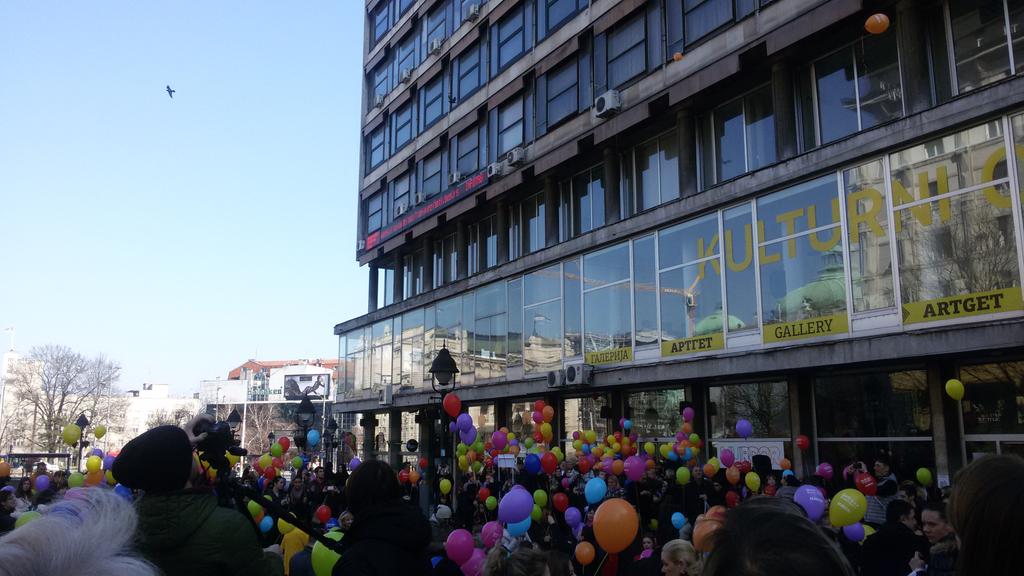 JelenaMKandic's tweet photo. Bravo za gradove i ljude širom #Srbija! I mi smo danas na dostojan način obeležili #ICCD2015 &amp; #ChildhoodCancerDay.😊 http://t.co/uwYQRE9HLZ