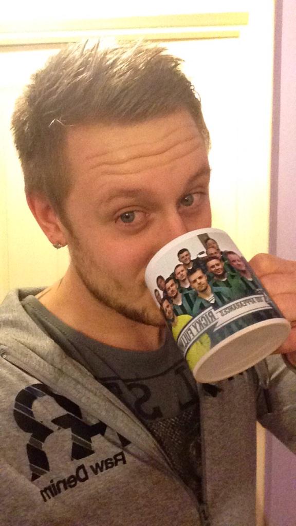 rickfully's tweet photo. Having a brew with lads ! #GFC #💯 @GardenersFC http://t.co/lA4TLub4H8