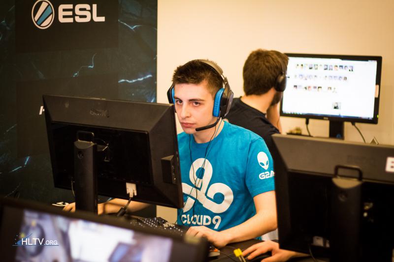HLTVorg's tweet photo. .@C9shroud had a 51:19 score (1.84 rating) during the two wins today while contributing in 85% of the rounds http://t.co/hma7c5paBX