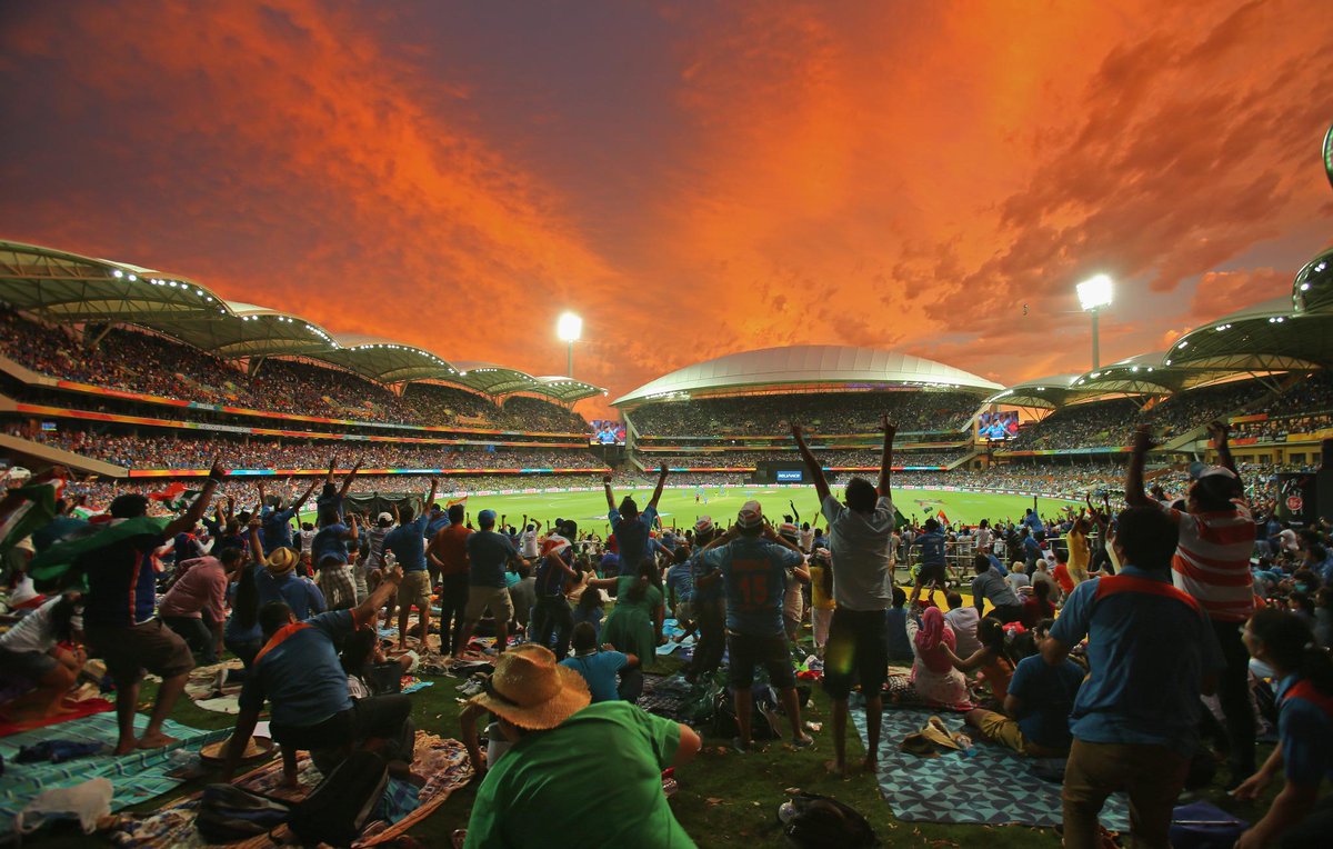 SportsCenter's tweet photo. India beat Pakistan in the Cricket World Cup, but this incredible sunset during the match may have stolen the show. http://t.co/aOPozBxy2d
