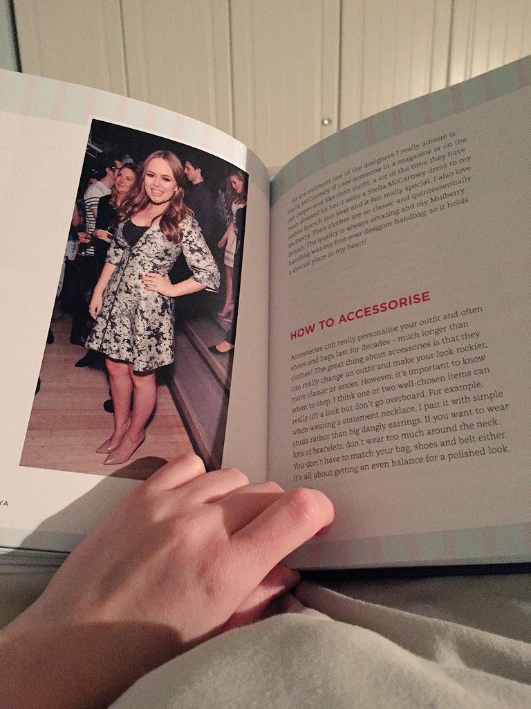 MeganHalsey's tweet photo. No Sunday night dread, fresh linen, reading #LoveTanya, excited for shopping with my fave @lea_chloe - perfect! http://t.co/IcwhPZs27T