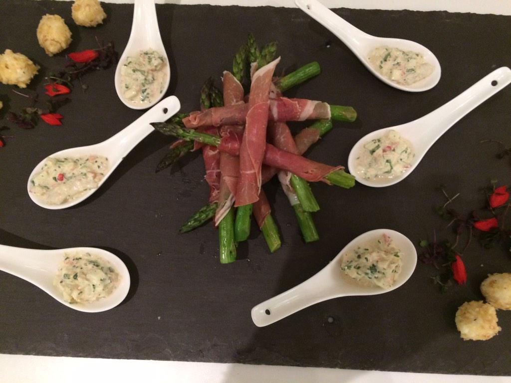 BYSAMFarrell's tweet photo. Scrumptious canapes @BYSAMFarrell .thanks to @cavistons for all the fab ingredients, very happy clients. http://t.co/SOkImnPqED