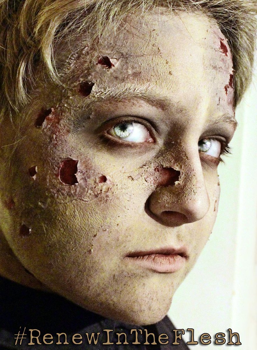 Still waiting for my #ZombieApocalypse so here's a pic for the #ZombieSelfies in the hopes you will #RenewInTheFlesh