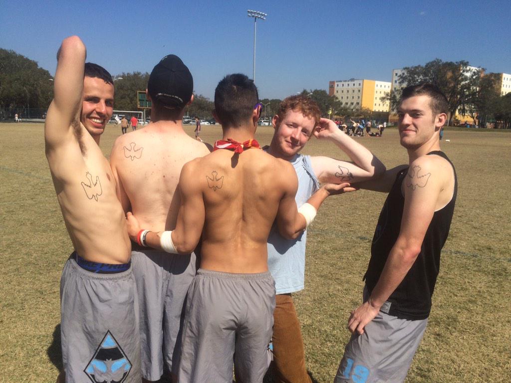 Tufts_Emen's tweet photo. We welcome Gavin as the newest member to The Dove tattoo family #OneDove #MoreLikeFive http://t.co/VYYCy47P9k