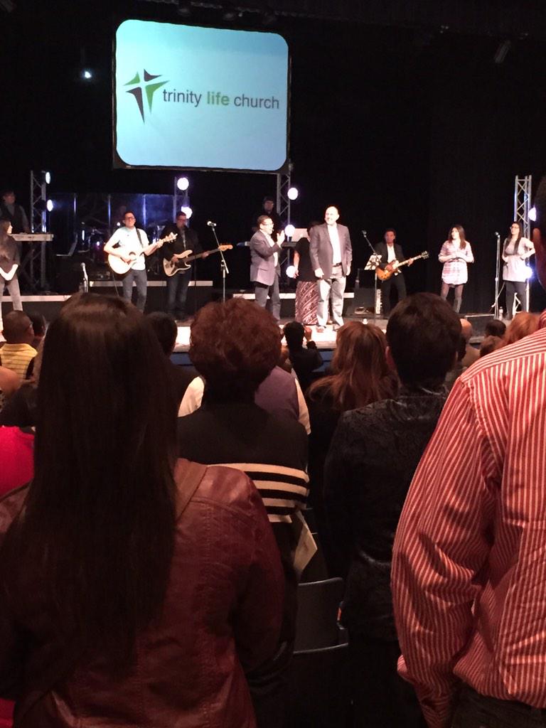 OlindaJuarez10's tweet photo. Today was awesome! History in the making☺️ #TrinityLifeChurch @life_trinity http://t.co/0Uwc6SjAtD