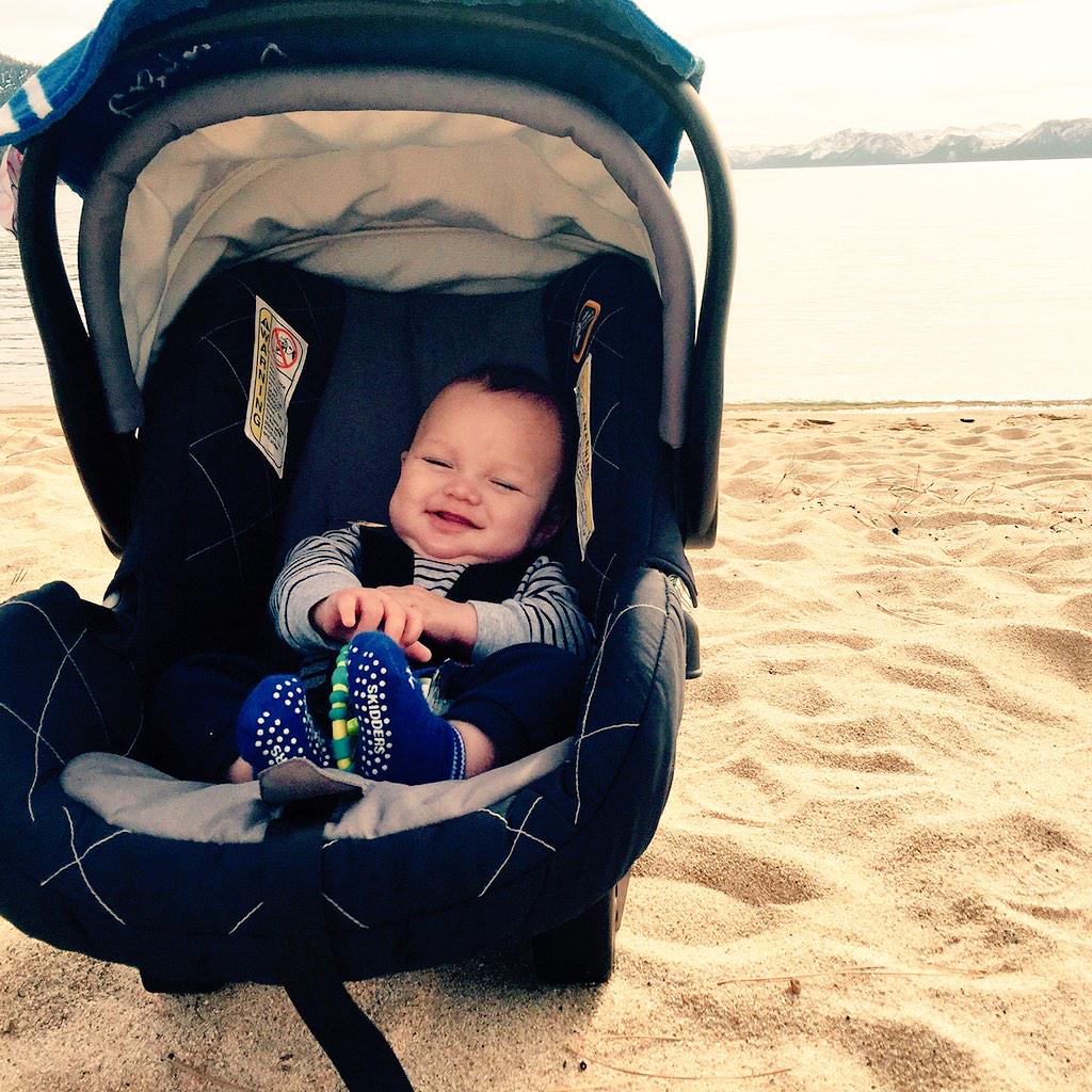 ByChrisMurray's tweet photo. Somebody left this chubby baby at the beach. I will keep him and raise him as my own. #MultipleChins http://t.co/HbZPoWm4tJ
