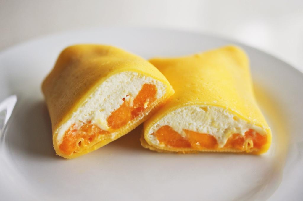 Come join <a href="/LetsDoYumCha/">Lets Do Yum Cha</a> for #lunarmarkets Pyrmont today 5-9pm, whilst it's sunny! Try our Mango Pancakes and Yum Cha.