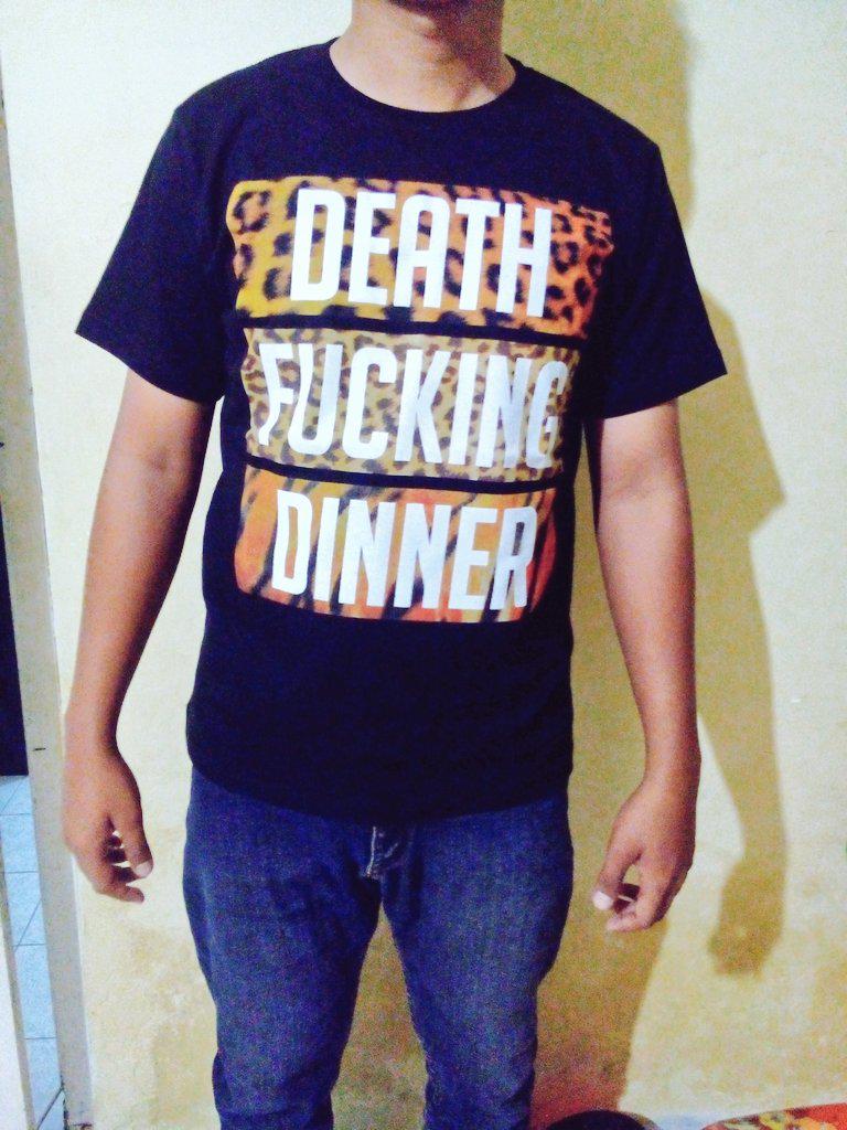 Selamat hari Senin. Yang mau pesan, masih ditampung kok. Ayo ayo, sebelum kehabisan.