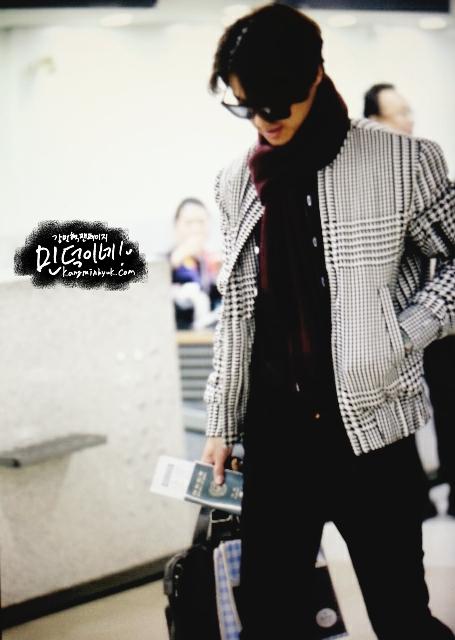 pie0628_siseon's tweet photo. 2015.02.16 김공 출국 강민혁 @MR_KANGGUN http://t.co/oTiNjaWZk7