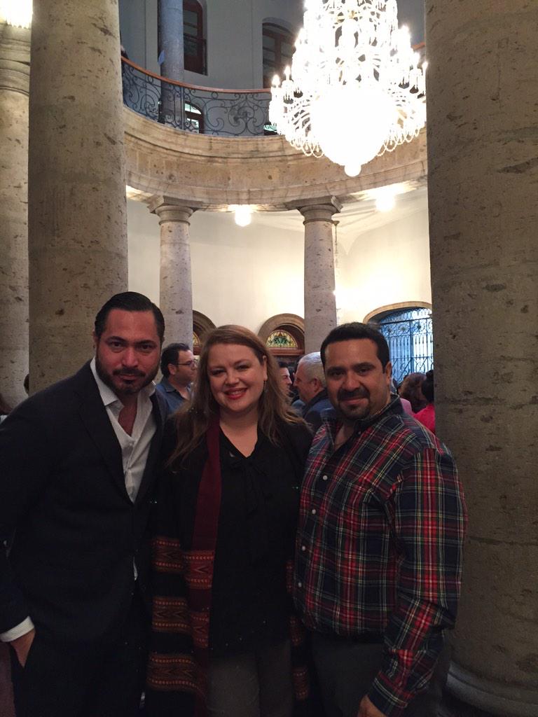 COMEfest's tweet photo. Estamos ya en el coctel de clausura con la presencia de varios amigos dentro del Teatro Degollado. #come2015 http://t.co/q6PgkdoRRs