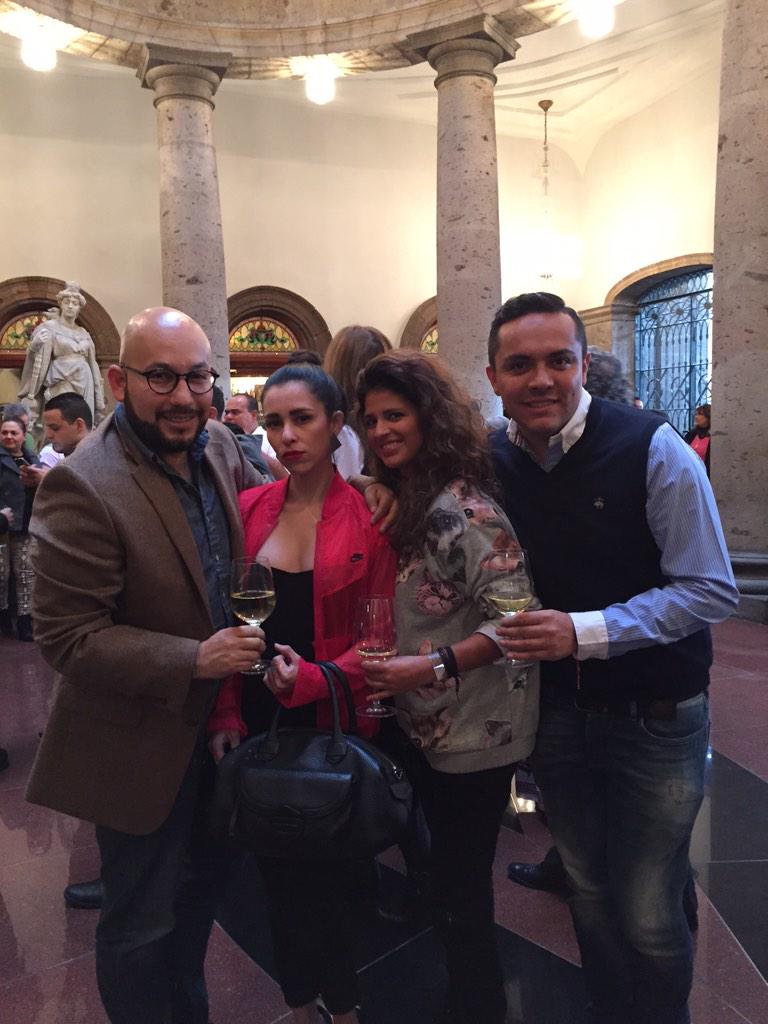 COMEfest's tweet photo. Estamos ya en el coctel de clausura con la presencia de varios amigos dentro del Teatro Degollado. #come2015 http://t.co/q6PgkdoRRs
