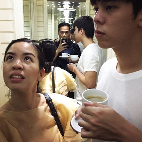 pacharapeachGTH's tweet photo. #whiteroseband #theroseiscoming #whiteroseofficial @BeamMusika @Peach_pachara @terchantwist http://t.co/hmq9onyb0O