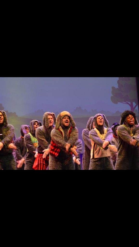 brocksta99's tweet photo. Big bro did great last night. #StepSing2015 http://t.co/FEH5BCVbP8