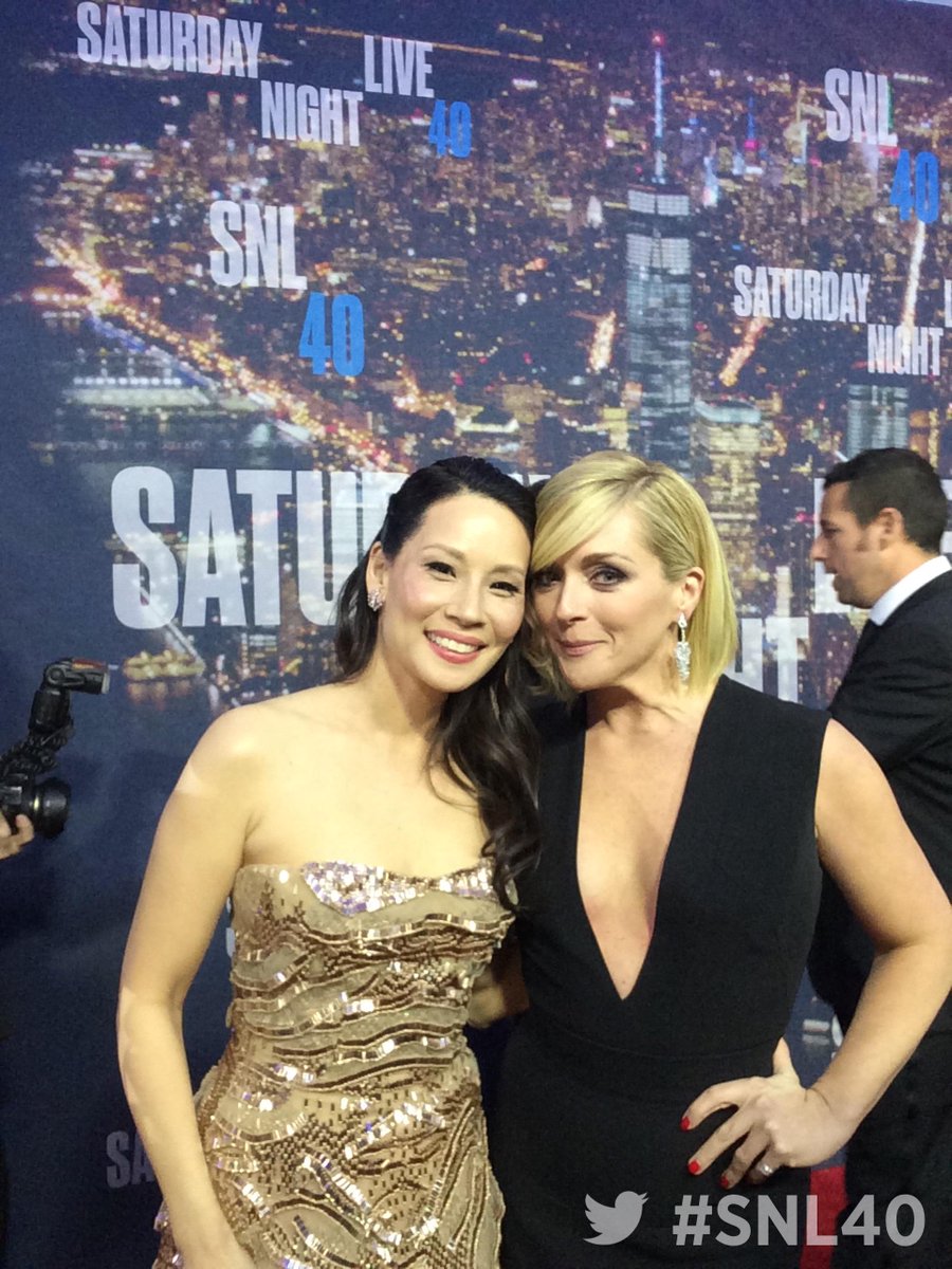 nbcsnl's tweet photo. On the #SNL40 red carpet with @LucyLiu http://t.co/AIplhkUBpG