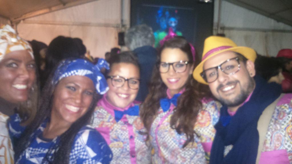 RocioDelLolico's tweet photo. #Carnavales2015 #PuntaUmbria  con los mejores @Martarolopez @Campoy6 @TRODOLOSI @IralaAroa @toscanito7 @RocioRasco http://t.co/EZwiYZCFWG