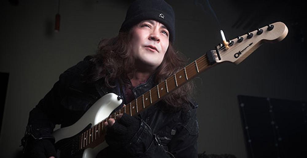 ¡Hoy Jake E. Lee cumple 58 años!  Y en se los celebramos  ¡Happy birthday! 