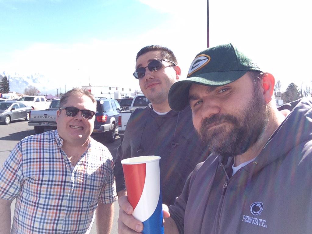 TASLUT's tweet photo. Nothing like a little #TASLUT reunion...@RickGalan @iGoByDoc &amp; @Paco_Belle (missing @JoshSPeters &amp; @NteeJ) #sadface http://t.co/Kw4M9tufhX