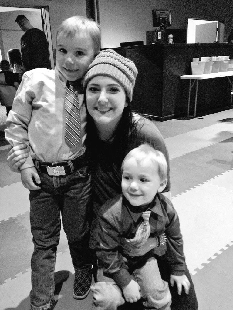 mfaulkenberryy's tweet photo. these kids are some of my favorite kids😌 #HTKids http://t.co/PPP7ZzgX0D