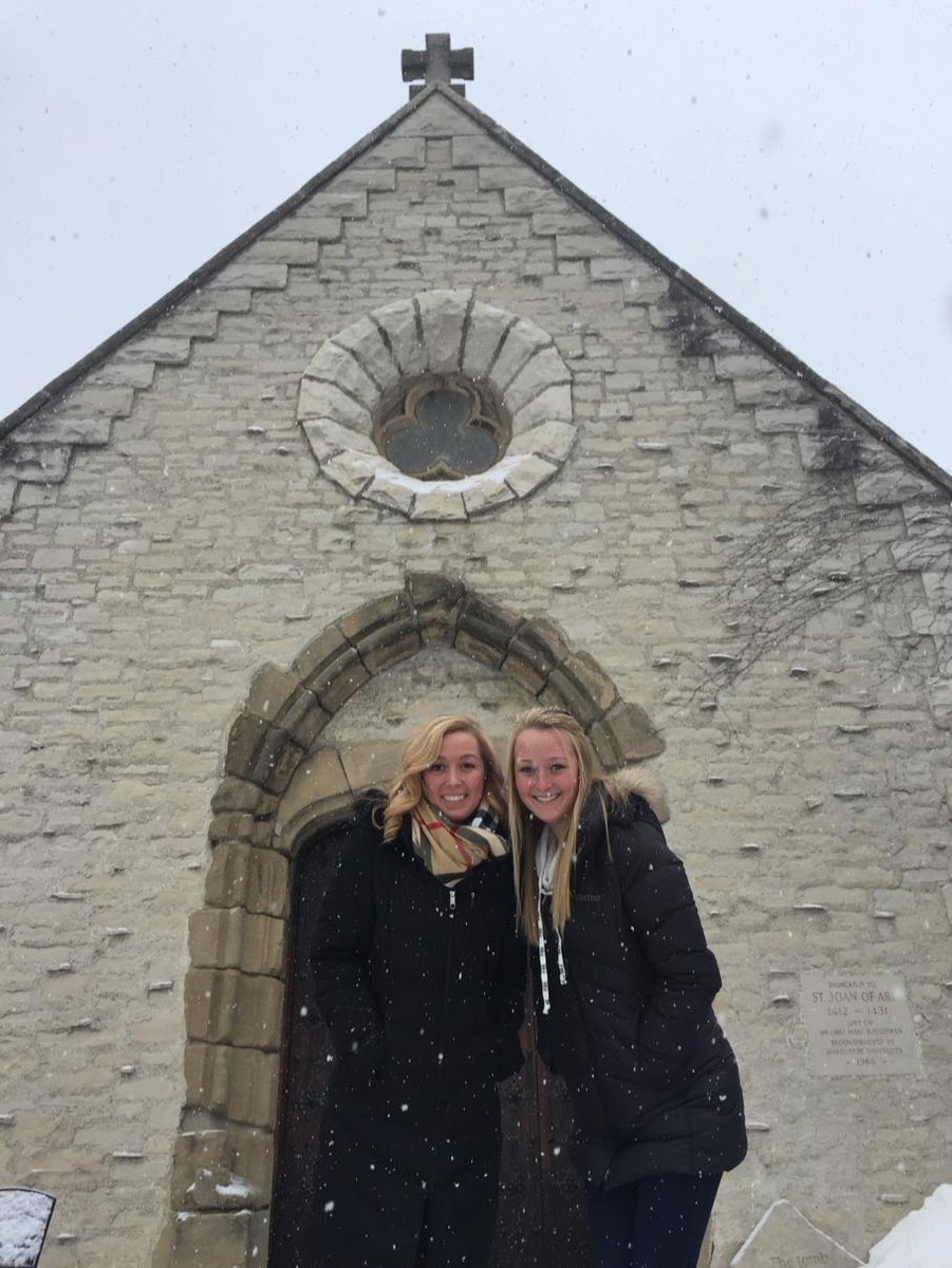 imbrenda's tweet photo. Marquette University Class of 2014 and 2019! 💛💙@MUAdmissions #sisters #wearemarquette http://t.co/RcDA4lufHY