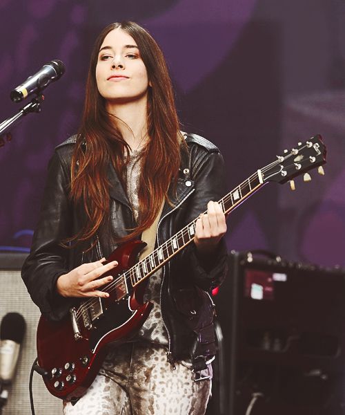 Happy Birthday To You Danielle Haim 