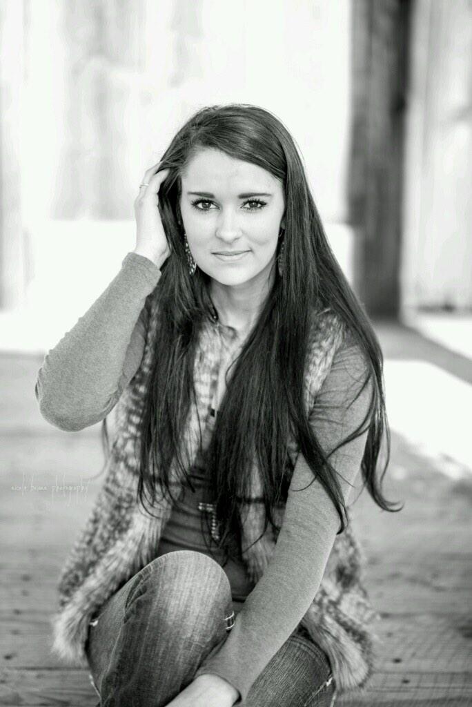 Harris_Tay10's tweet photo. Selfie Sunday 💁 #nbprep @NBPSeniors http://t.co/bEkEzxYZyL