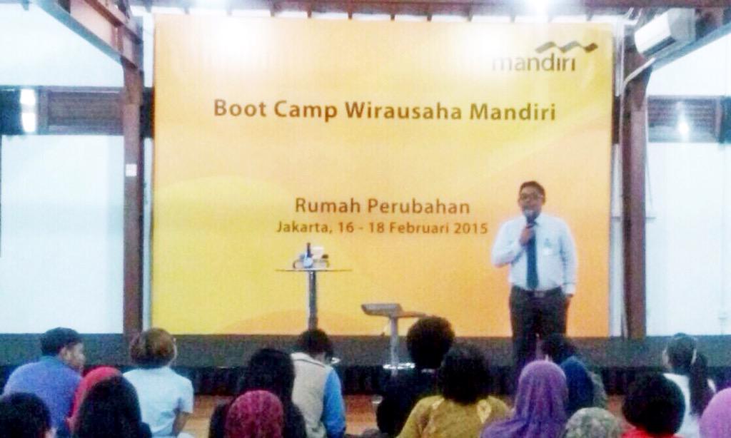 Bp. <a href="/Rhenald_Kasali/">Rhenald Kasali</a> membuka bootcamp #WMM2015 di Rumah Perubahan <a href="/wrausahamandiri/">wirausaha mandiri</a> *spon*