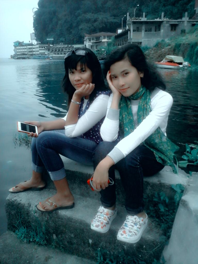 Susantisilalahi's tweet photo. Di parapat... http://t.co/oEfrSjz5R1