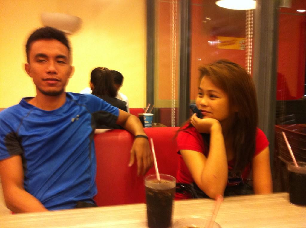 aaneeyy's tweet image. My date on Valentines 
#datingwithfriends
#Happykiddo 
#Livelifeloud
#middleofthenight
#midnightsnack. 😋
#busoglusog