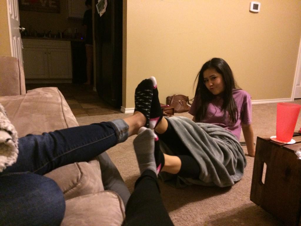 HopeKiser's tweet image. Foot triplets 👯👯👯 #midgetproblems #twitterlessKeila