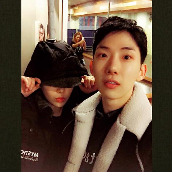 2amthailand's tweet image. [Pic] 150216 #2AM #JoKwon with Gain BEG :)
instagram.com/p/zIbE-IOcyb/
instagram.com/p/zIbN6xOcyw/
(cr.blingsosa21 instagram)