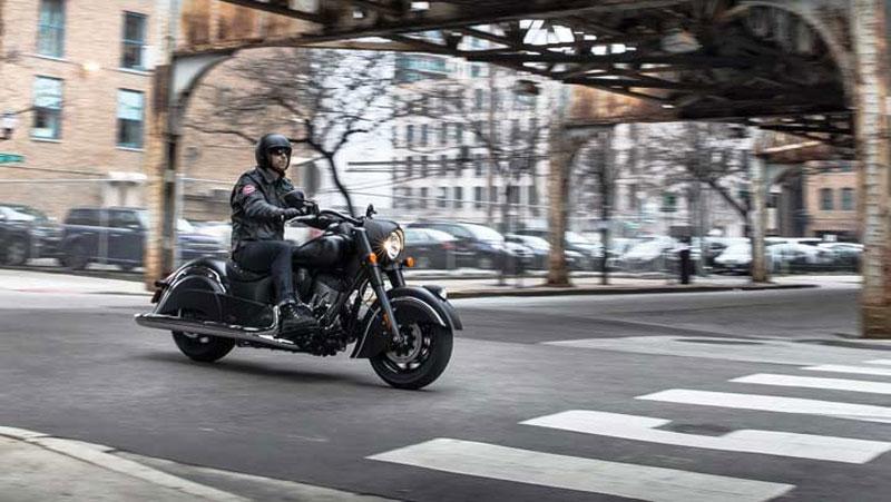 Indian Chief Dark Horse, Lebih Mantap Berlari..
j.mp/1AtiOwv
cc: <a href="/victoryindianID/">ARYA MOTOR INDONESIA</a>